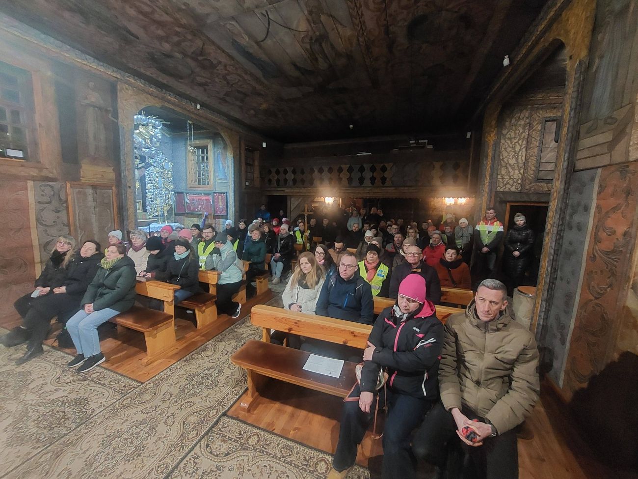 Niezwykła Droga Krzyżowa. Nocą pokonali wiele kilometrów