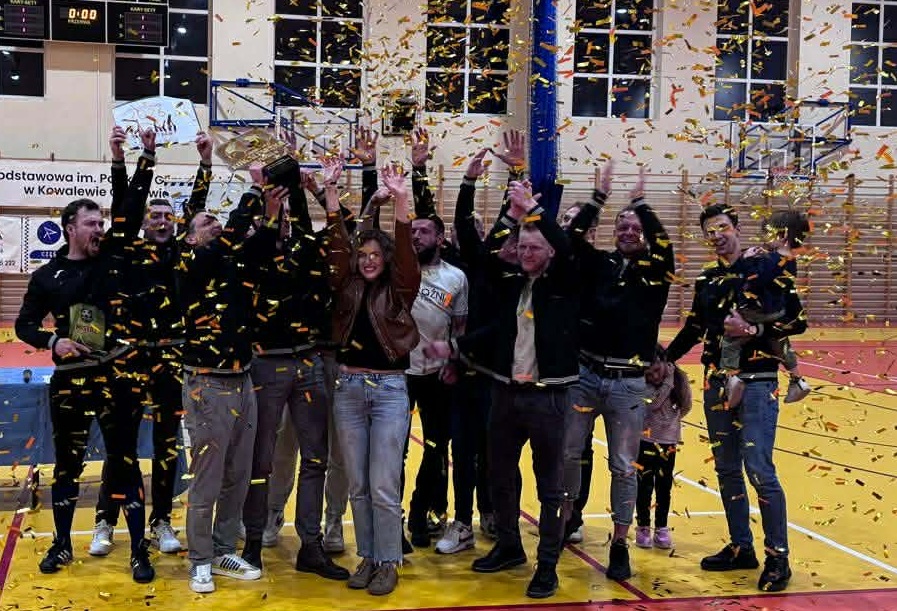 Qźnia powiększa kolekcję mistrzowskich pucharów