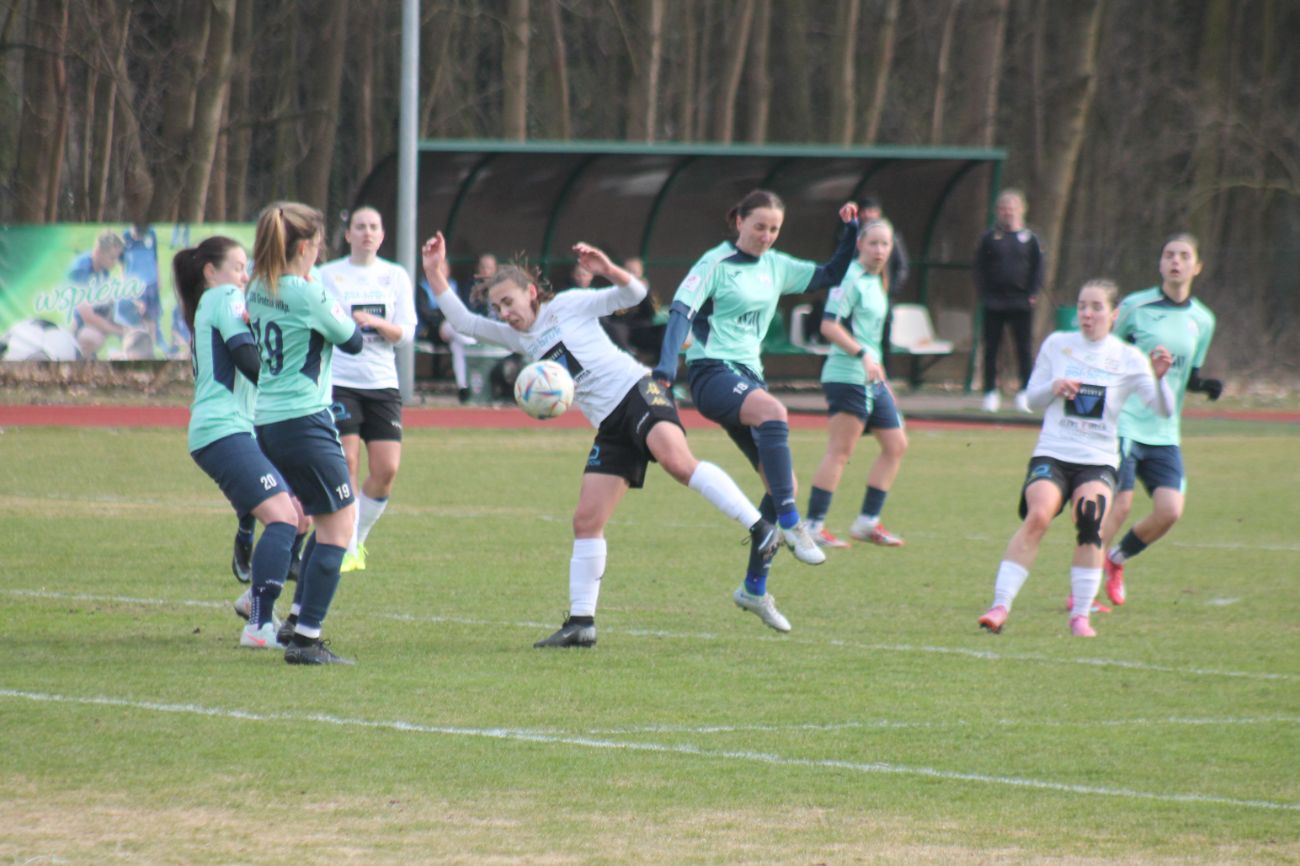 W dziesiątkę grały, mecz wygrały