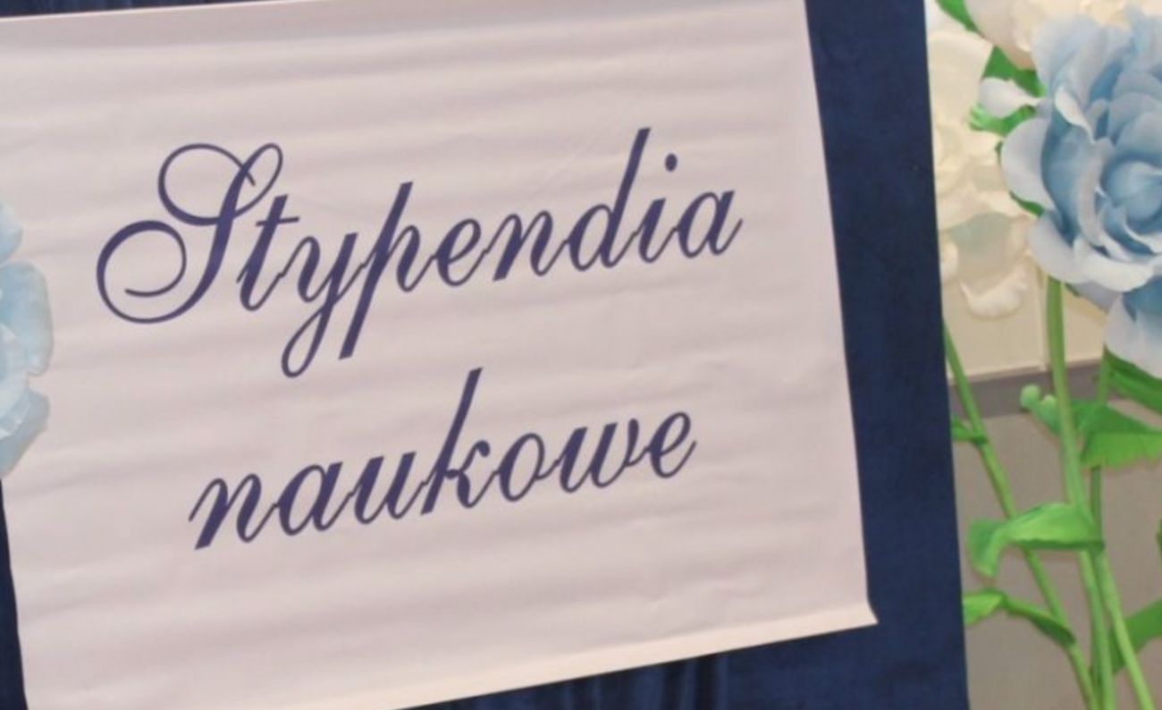 Uczniowie dostaną wyższe stypendia. Znamy kwotę