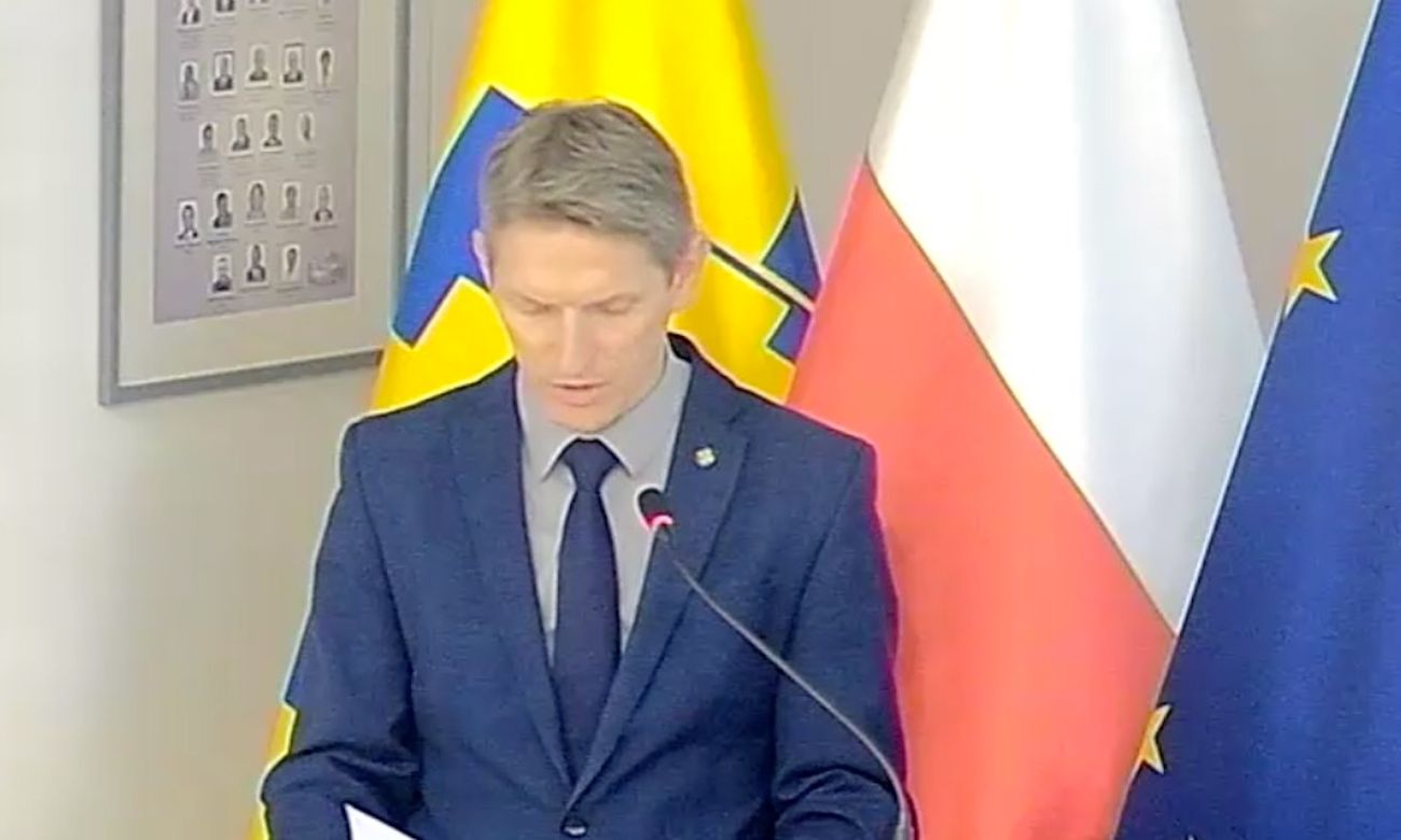 Burmistrz zabrał głos w spawie terenu nad jeziorem