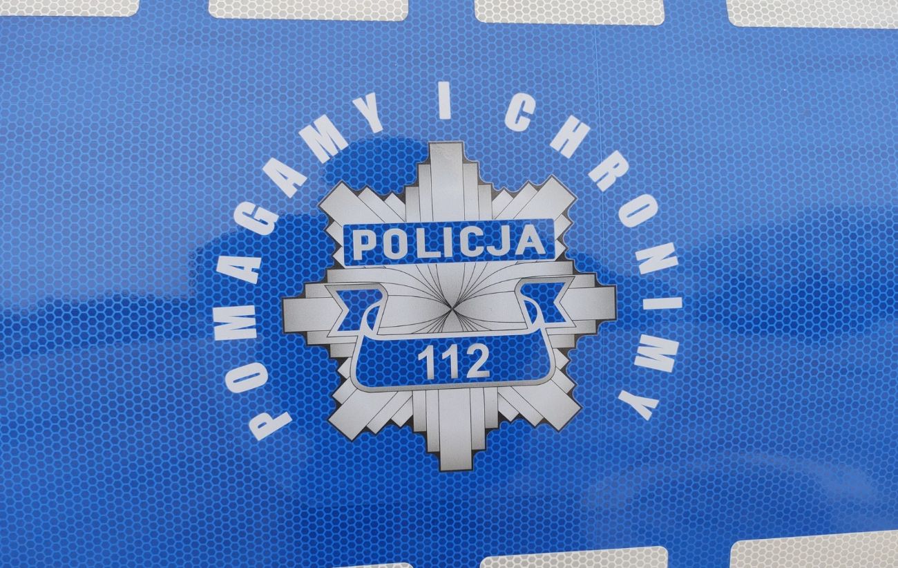 Ubrana tylko w piżamę i klapki. W nocy na słupeckiej ulicy