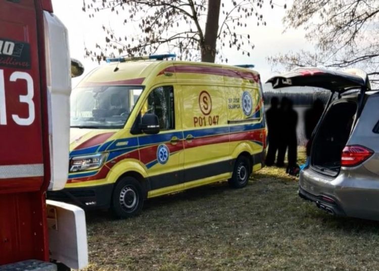 Nad jeziorem toczyła się dramatyczna walka o życie