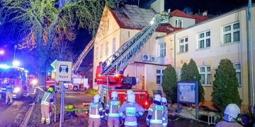 Ogień w magistracie. Nocna akcja i poważne straty