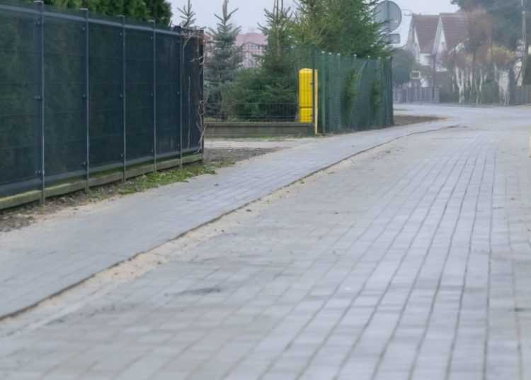 Zasypią rów. Łącznik będzie jednokierunkowy