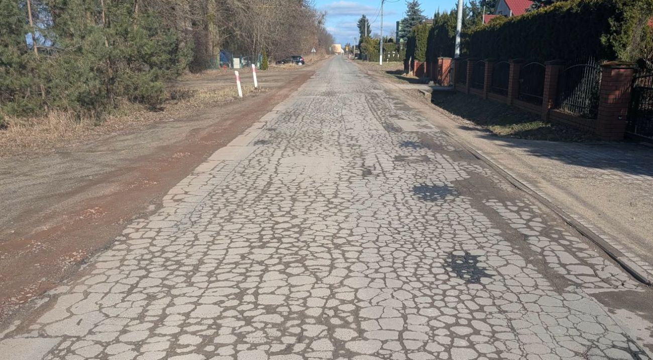 Róża: Mieszkańcy walczą o drogę