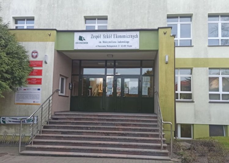 Do Ekonomika wraca technik reklamy