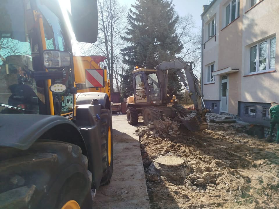 Utwardzą drogę przez ośrodkiem zdrowia