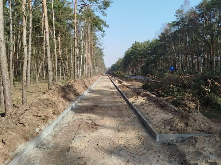 Droga rowerowa w budowie