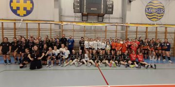 Mistrzowskie puchary pojechały do Poznania