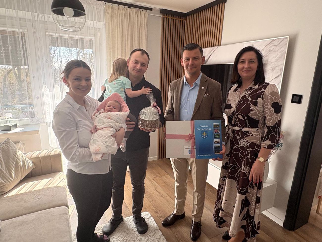 Wójt odwiedził najmłodszych mieszkańców gminy