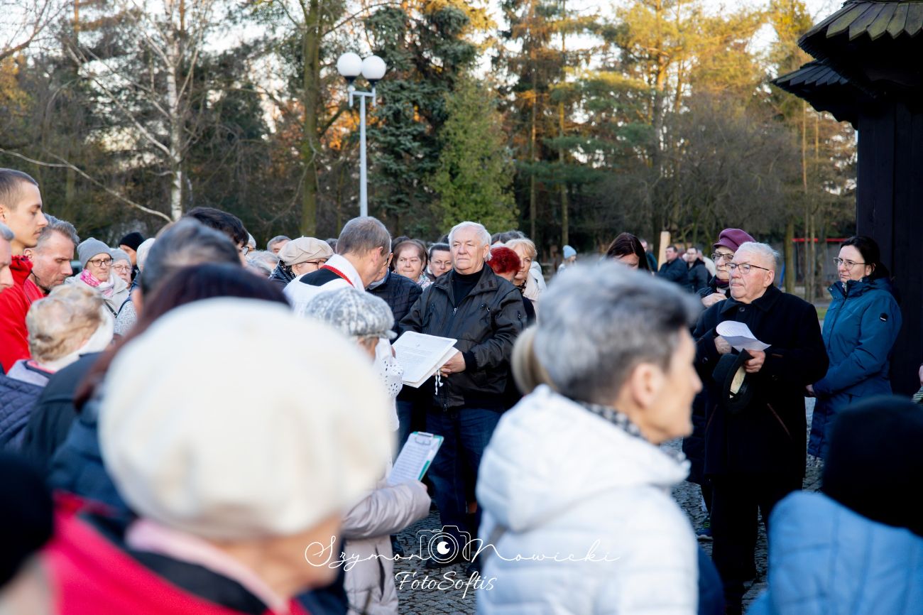Droga Krzyżowa przeszła ulicami Słupcy. Zobacz zdjęcia