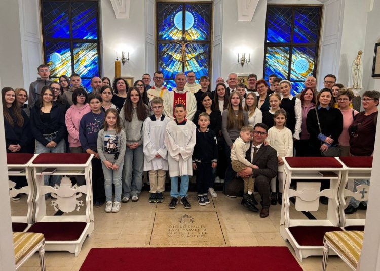 Salezjanie z młodzieżą oratoryjną i parafianami z Lądu w Pałacu Prezydenckim