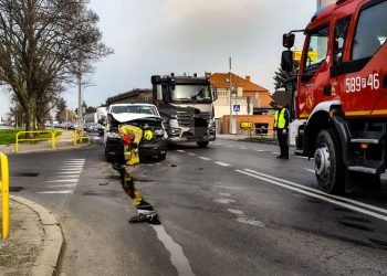 Groźnie na Wyszyńskiego. Jedna osoba trafiła do szpitala 