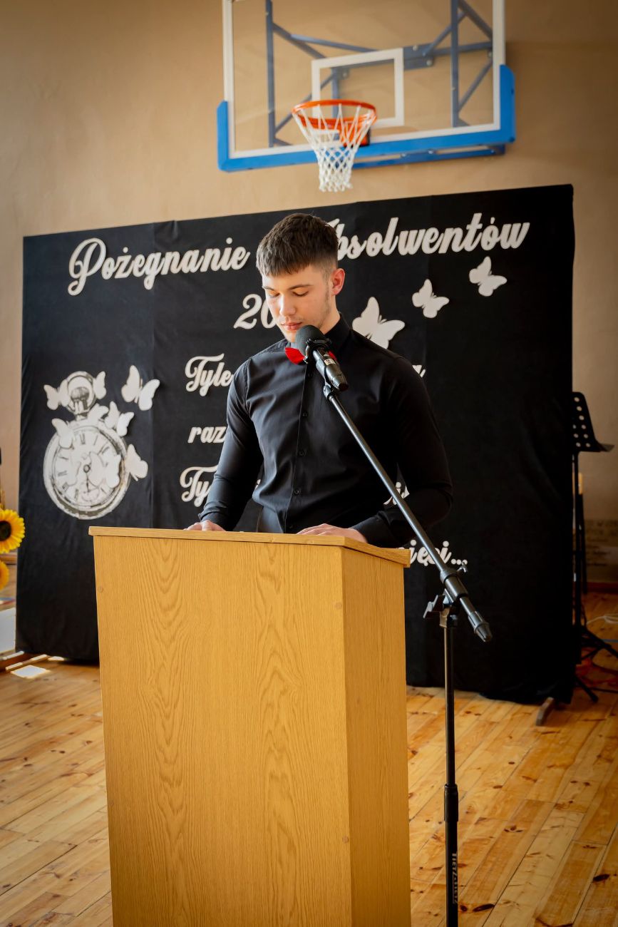 Tak pożegnali absolwentów ZSZ. Zobacz zdjęcia