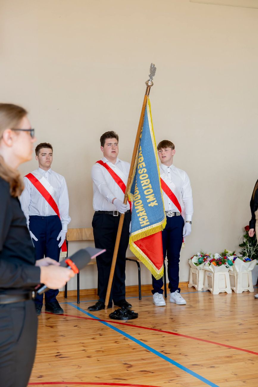 Tak pożegnali absolwentów ZSZ. Zobacz zdjęcia