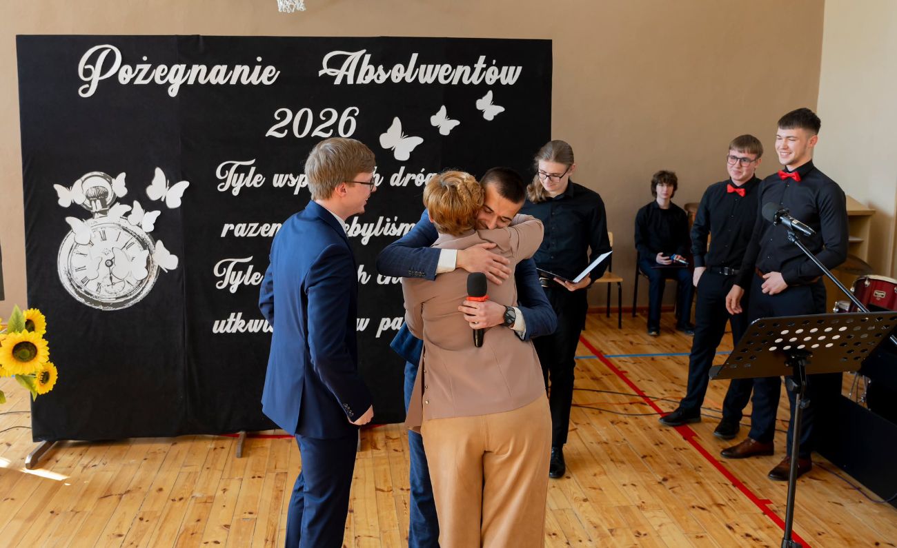 Tak pożegnali absolwentów ZSZ. Zobacz zdjęcia