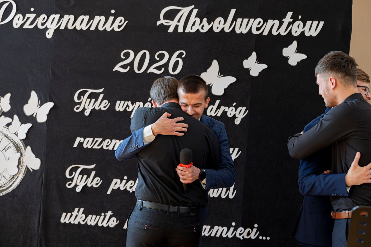 Tak pożegnali absolwentów ZSZ. Zobacz zdjęcia