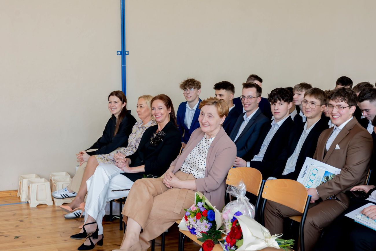 Tak pożegnali absolwentów ZSZ. Zobacz zdjęcia