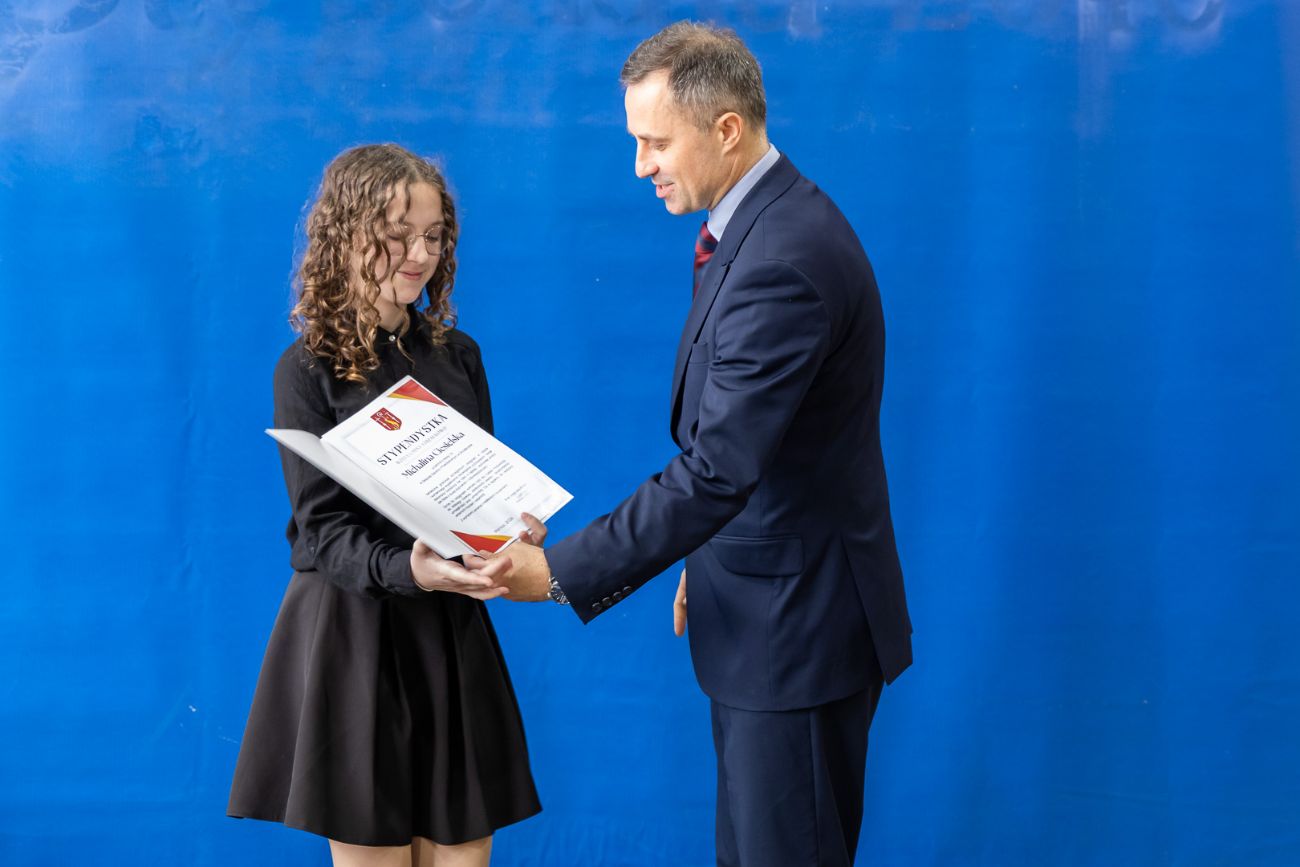 33 uczniów wyróżnionych. Dostali stypendium