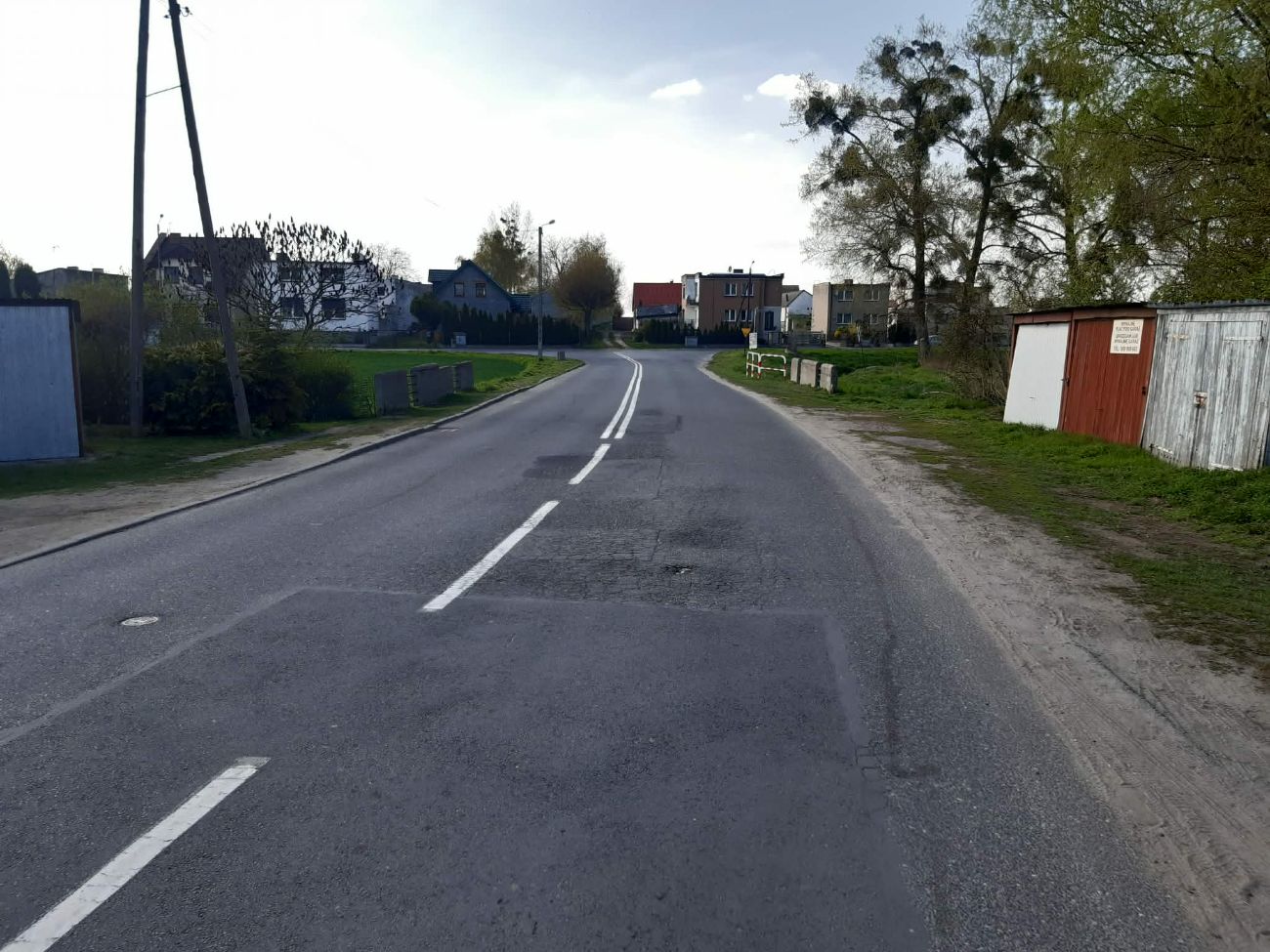 Potrzebny chodnik. Miejscy radni apelują