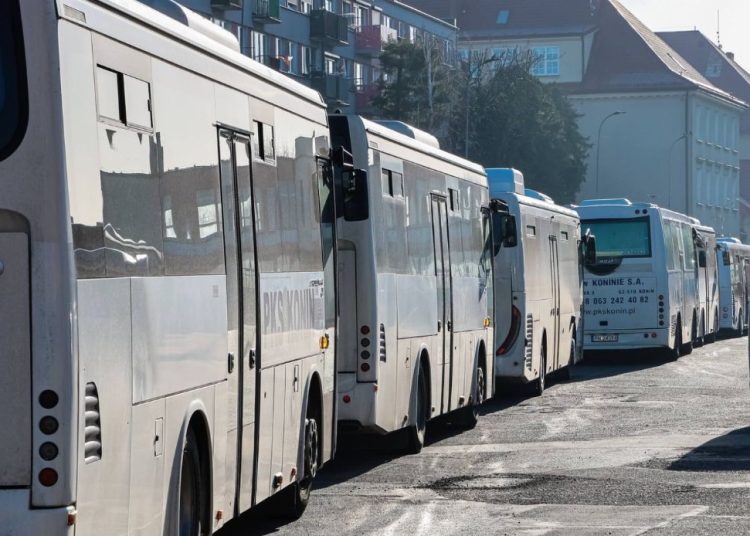 Uczniowie wrócą dziś do domu?