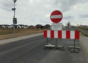 Pierwsza warstwa asfaltu już jest. Kiedy otworzą drogę do Giewartowa?