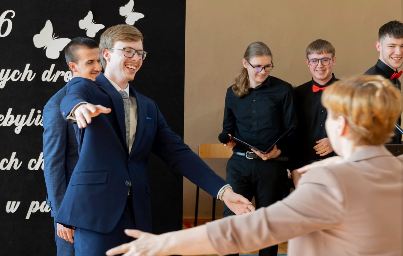 Tak pożegnali absolwentów ZSZ. Zobacz zdjęcia
