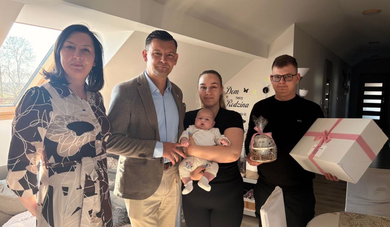 Wójt odwiedził najmłodszych mieszkańców gminy