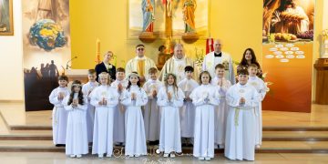 Piękny i wzruszający dzień. Pierwsza Komunia w Kozalu