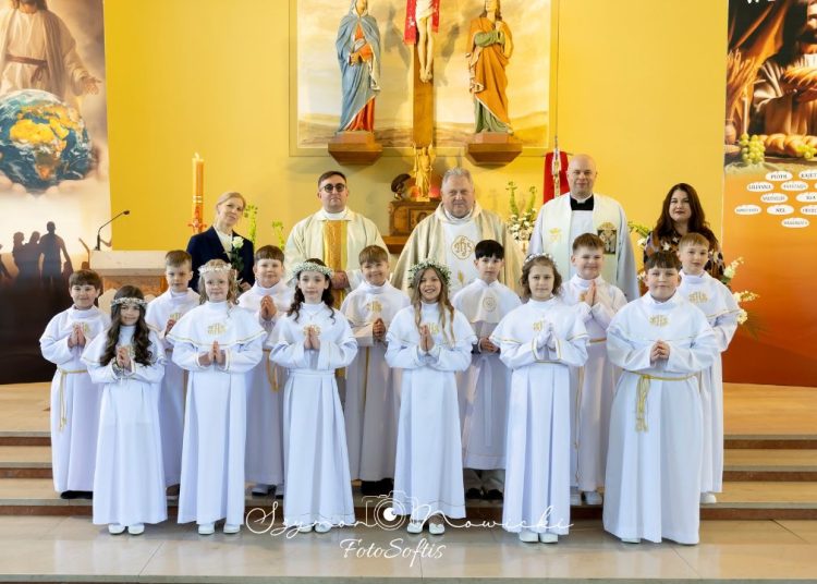 Piękny i wzruszający dzień. Pierwsza Komunia w Kozalu
