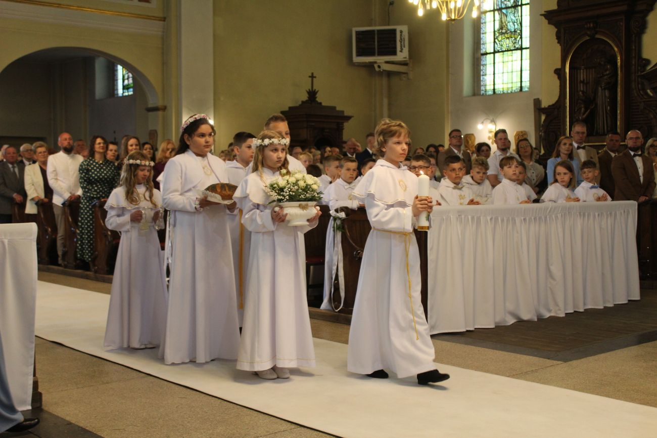 Komunia w Strzałkowie. Zobacz zdjęcia