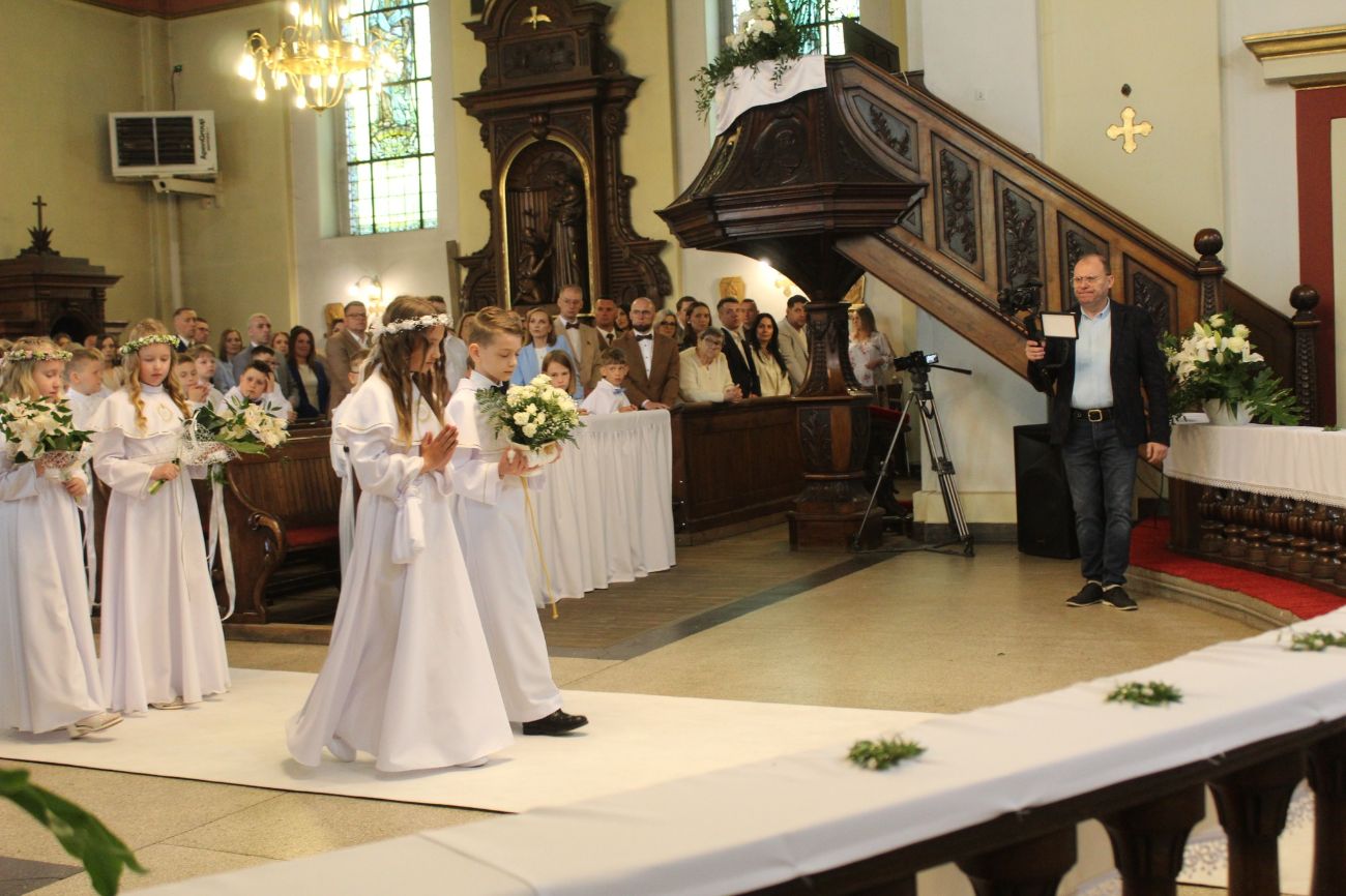 Komunia w Strzałkowie. Zobacz zdjęcia