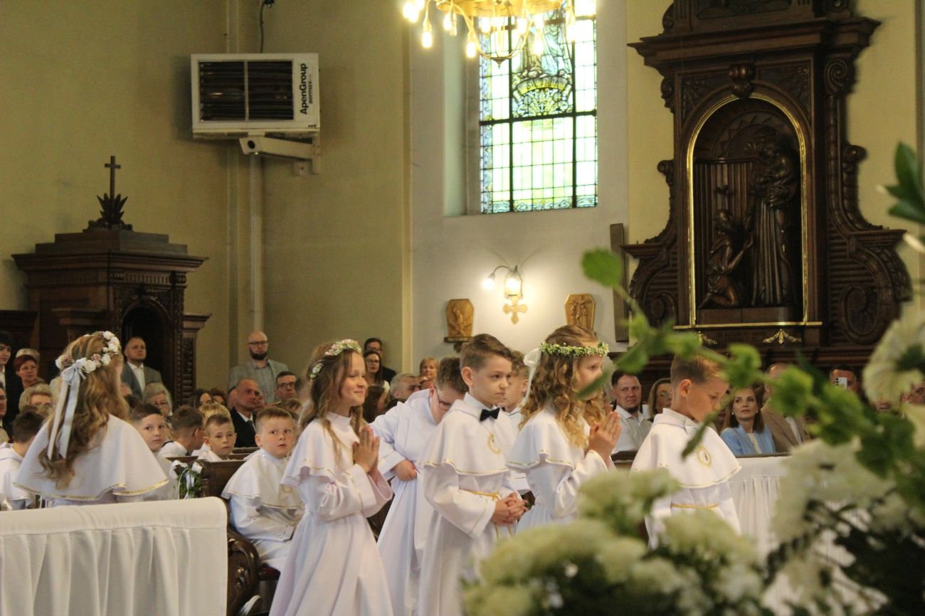 Komunia w Strzałkowie. Zobacz zdjęcia