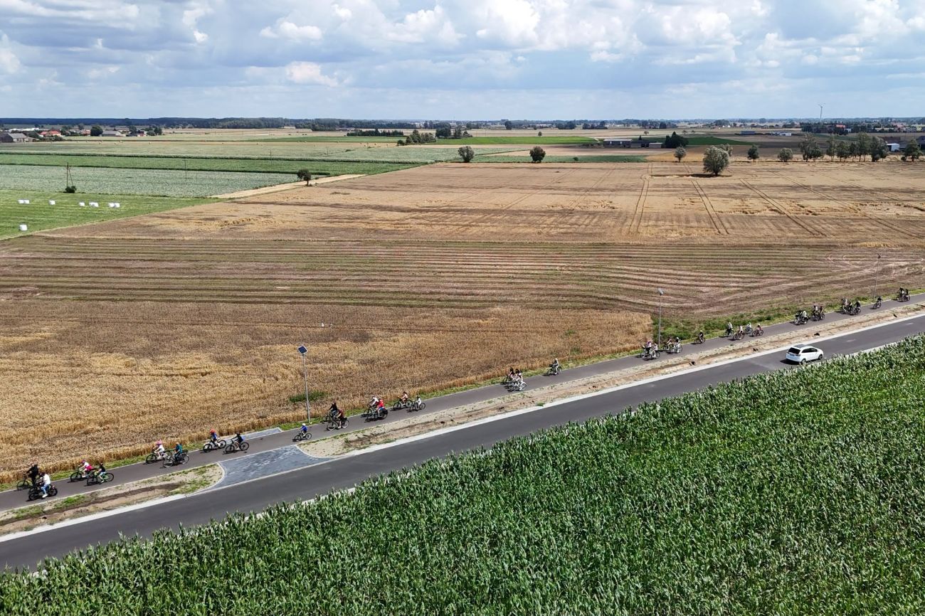 Pojechali nową ścieżką prosto do schroniska. Udane otwarcie inwestycji w Pospólnie