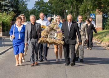 W Skarboszewie dziękowali za plony