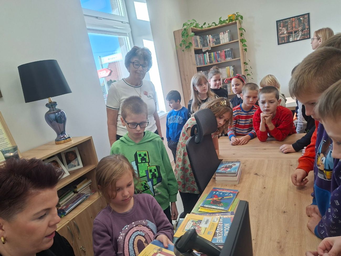 Dzieci z Drążnej w nowej bibliotece