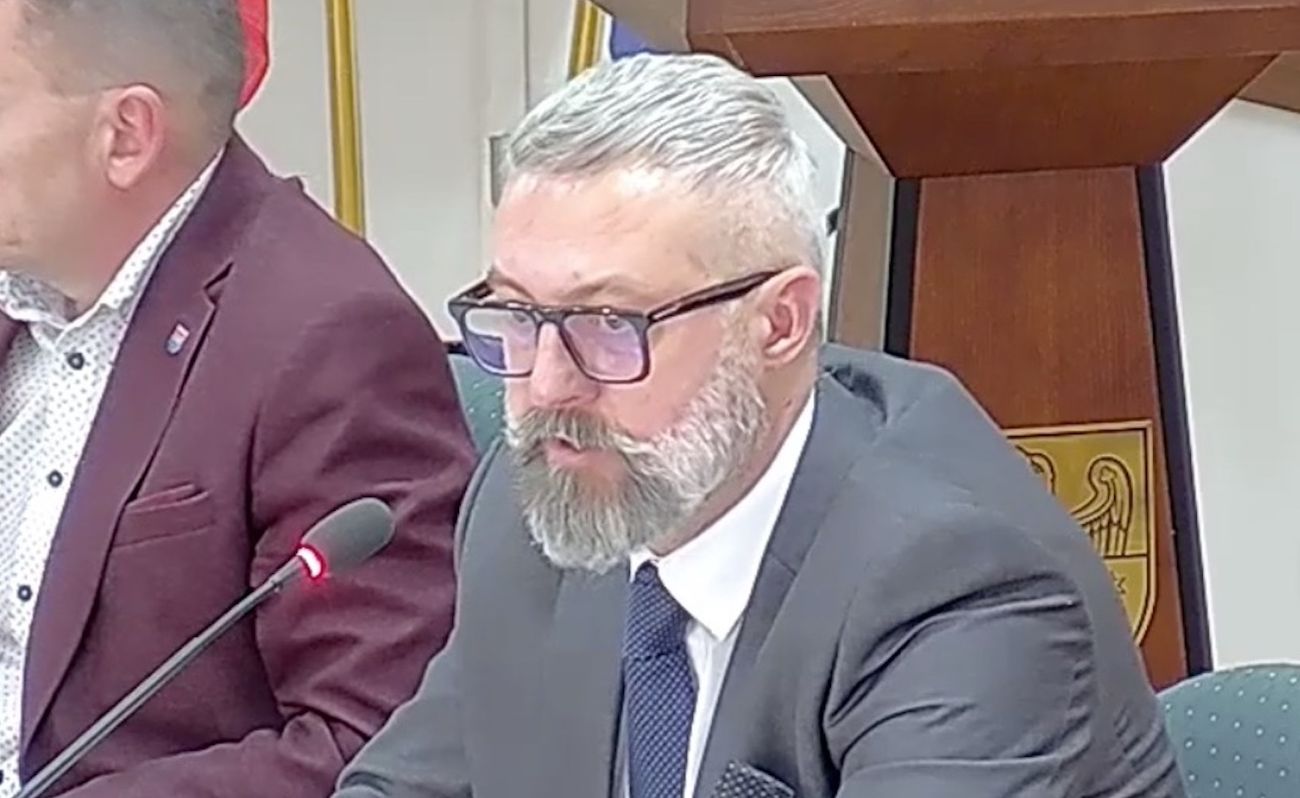 Ma pomysł na remonty dróg. Dobry?