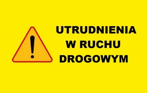 Nocny bieg. Utrudnienia w ruchu